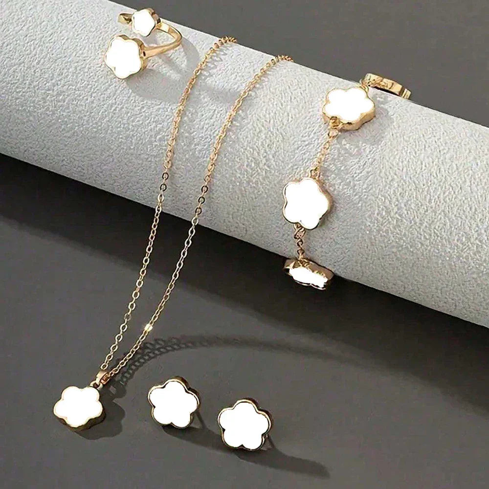 Lucky Clover Jewelry Set (3 Pieces) - Glamora World