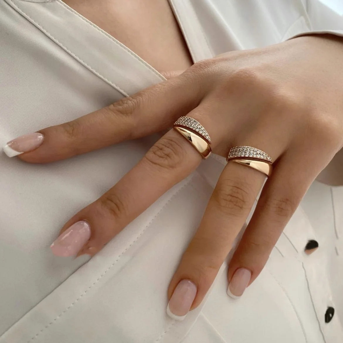 Elegant Women’s 18K Gold Plated Stainless Steel Ring | Sparkling Stone Design