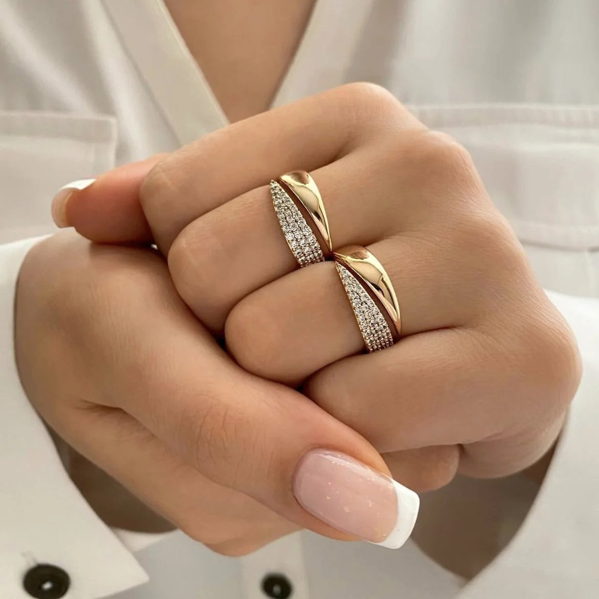 Elegant Women’s 18K Gold Plated Stainless Steel Ring | Sparkling Stone Design