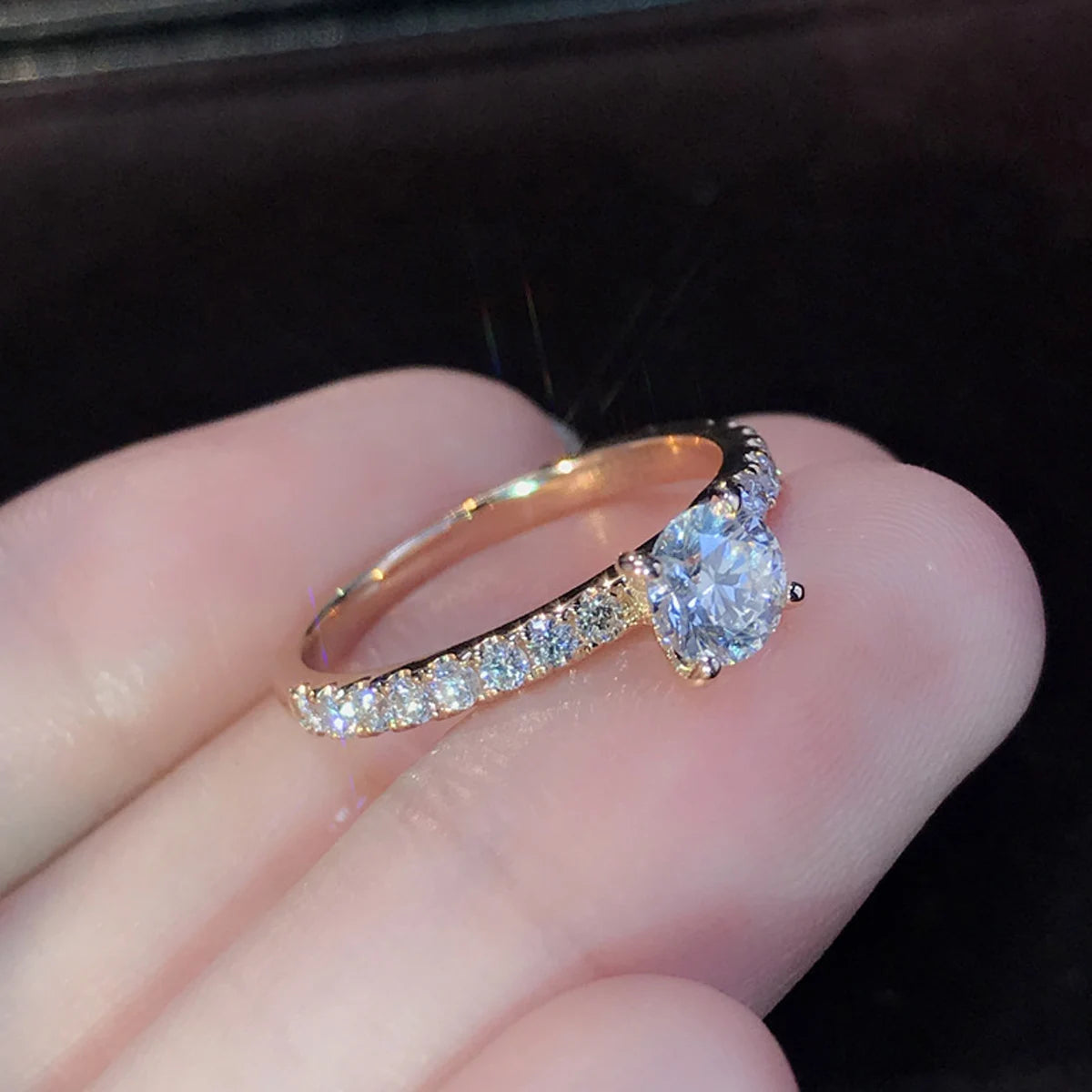 💍 Elegant Zirconia Ring – Shine Bright with Love ❤️