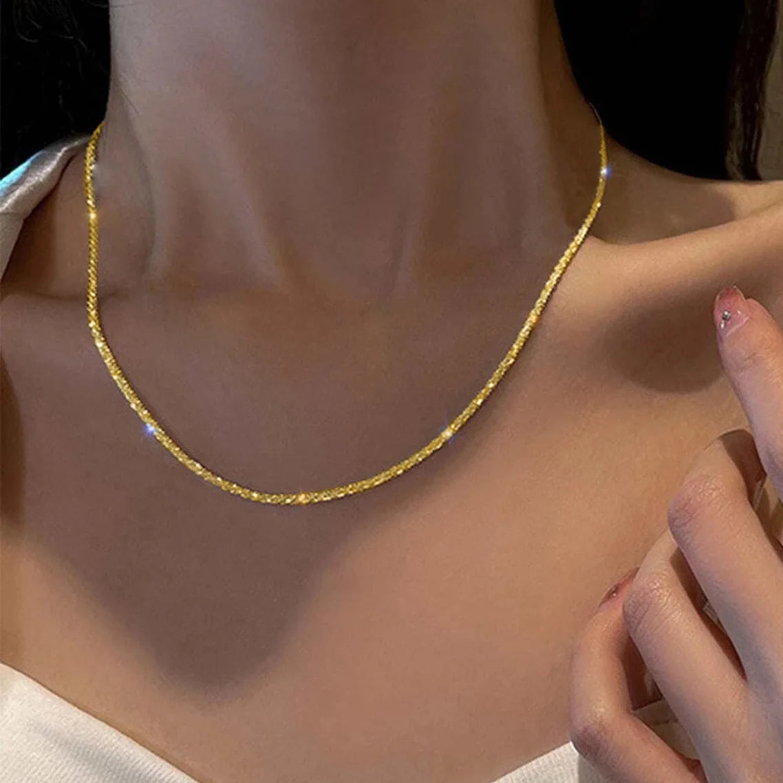 Sparkling Silver Layered Necklace – Elegant Women’s Fashion Jewelry