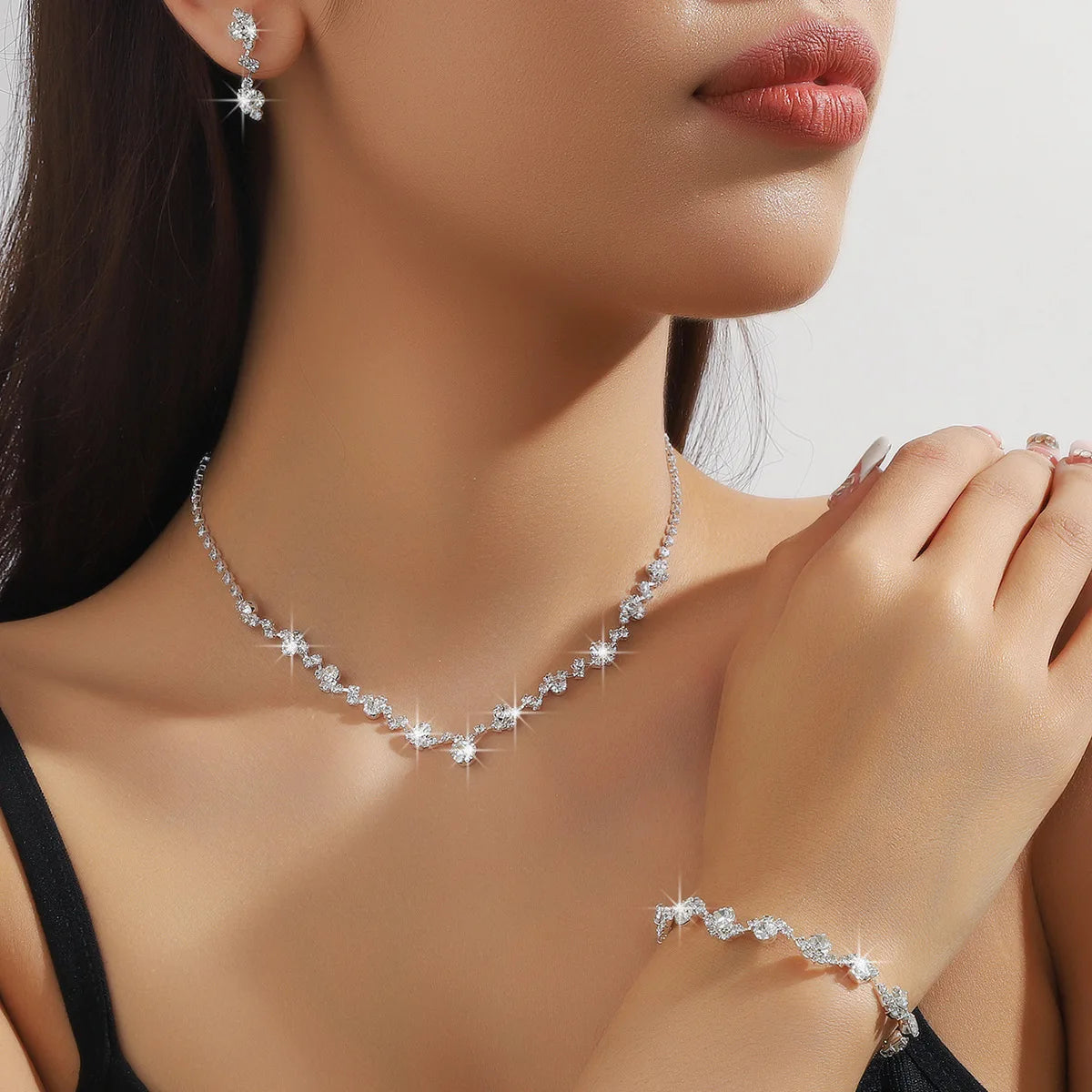 Elegant Women’s Jewelry Set – Zircon Necklace, Choker, Earrings, Bracelet & Rings