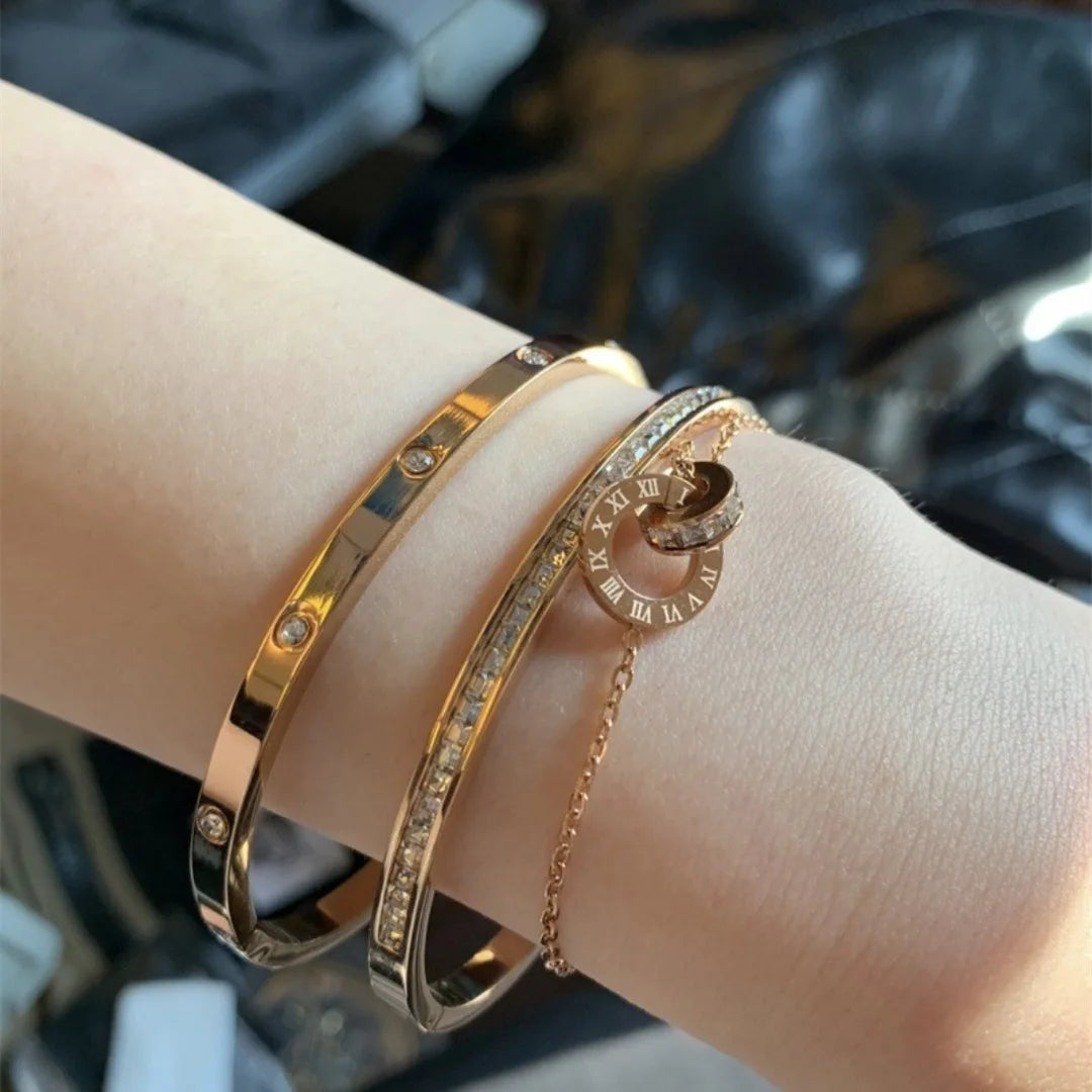 Elegant Gold-Plated Stainless Steel Stacking Bracelet – Women’s Fashion Jewelry