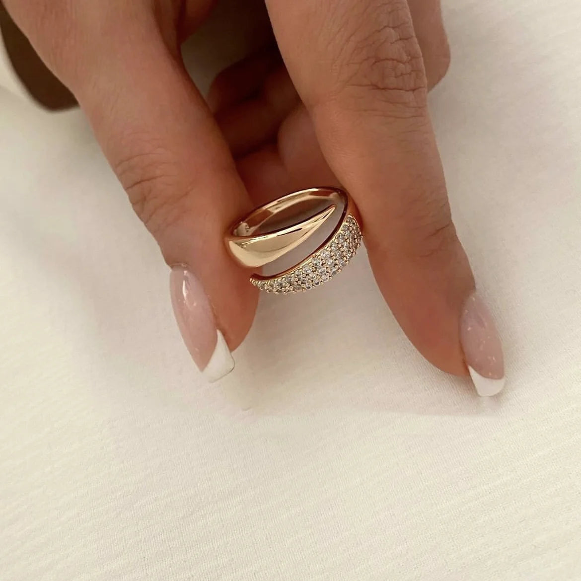 Elegant Women’s 18K Gold Plated Stainless Steel Ring | Sparkling Stone Design