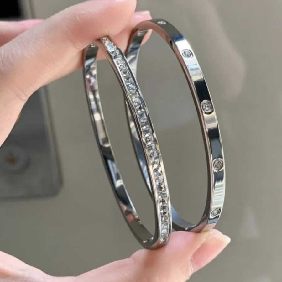 Elegant Gold-Plated Stainless Steel Stacking Bracelet – Women’s Fashion Jewelry